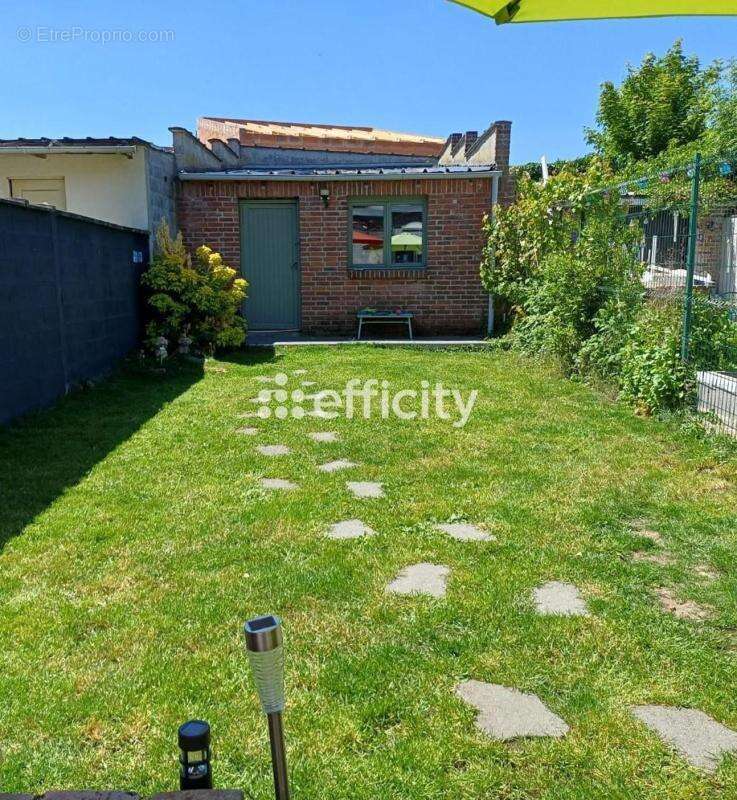 Maison 90 m² à Wattrelos  - photo 3