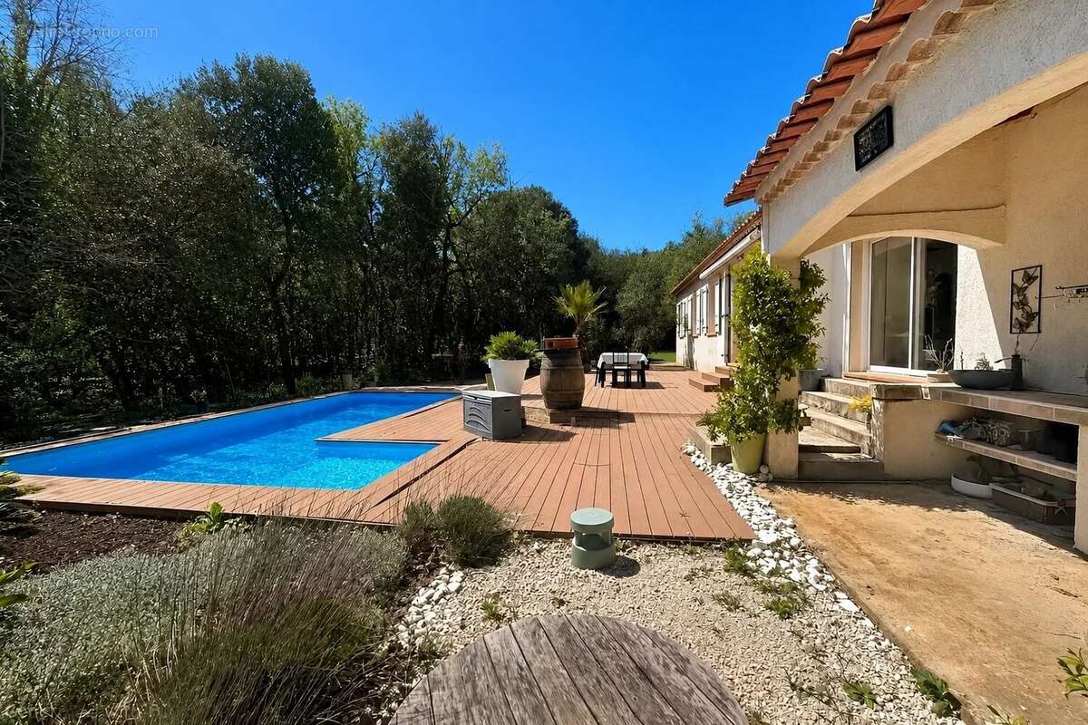 Maison à NANS-LES-PINS
