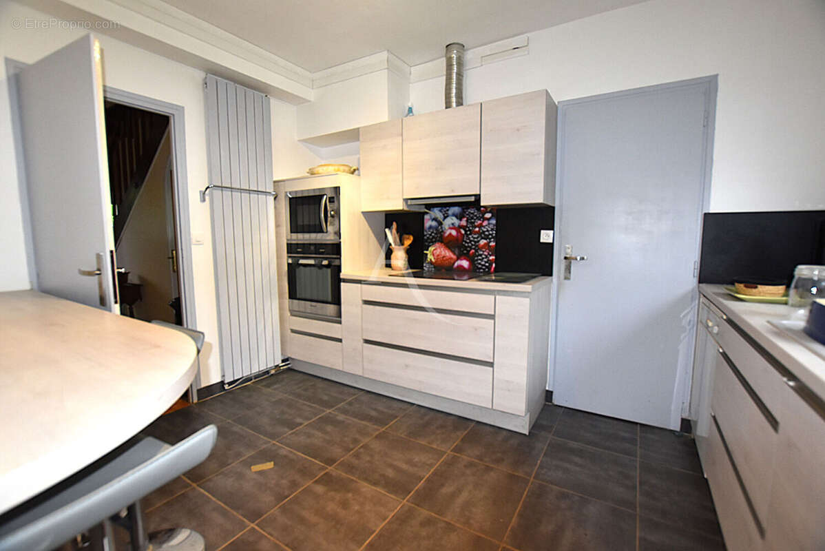 Maison à COMBS-LA-VILLE