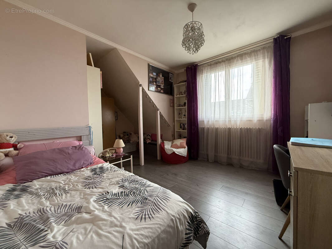 Maison à LE BLANC-MESNIL