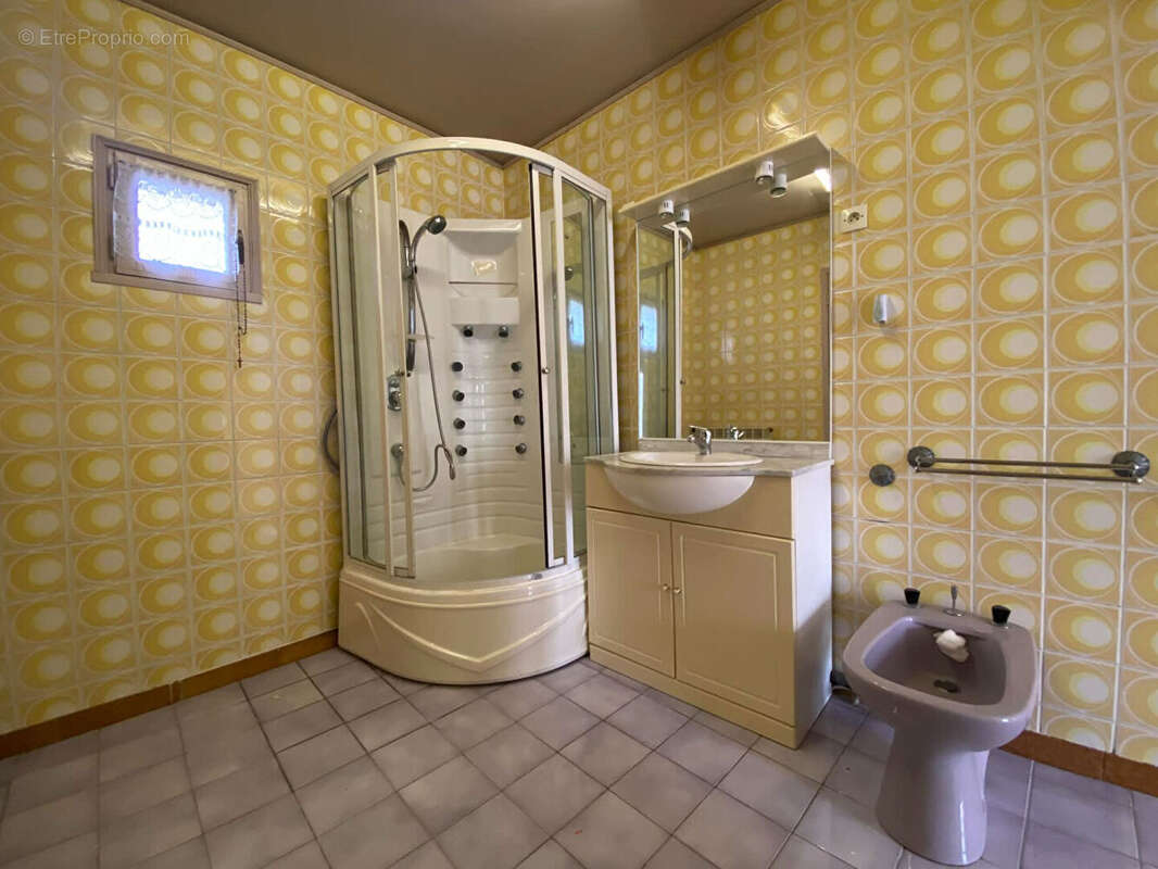 Maison à NEUILLY-SAINT-FRONT