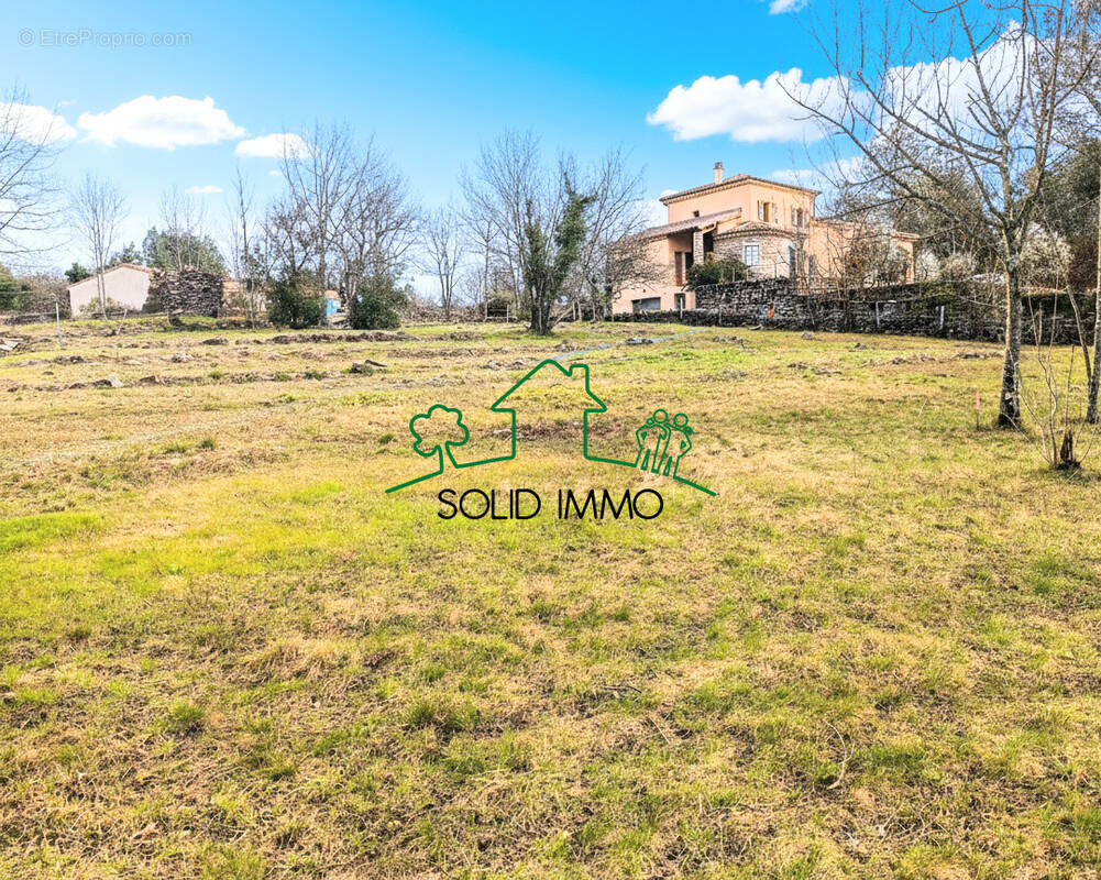 Terrain à FABRAS
