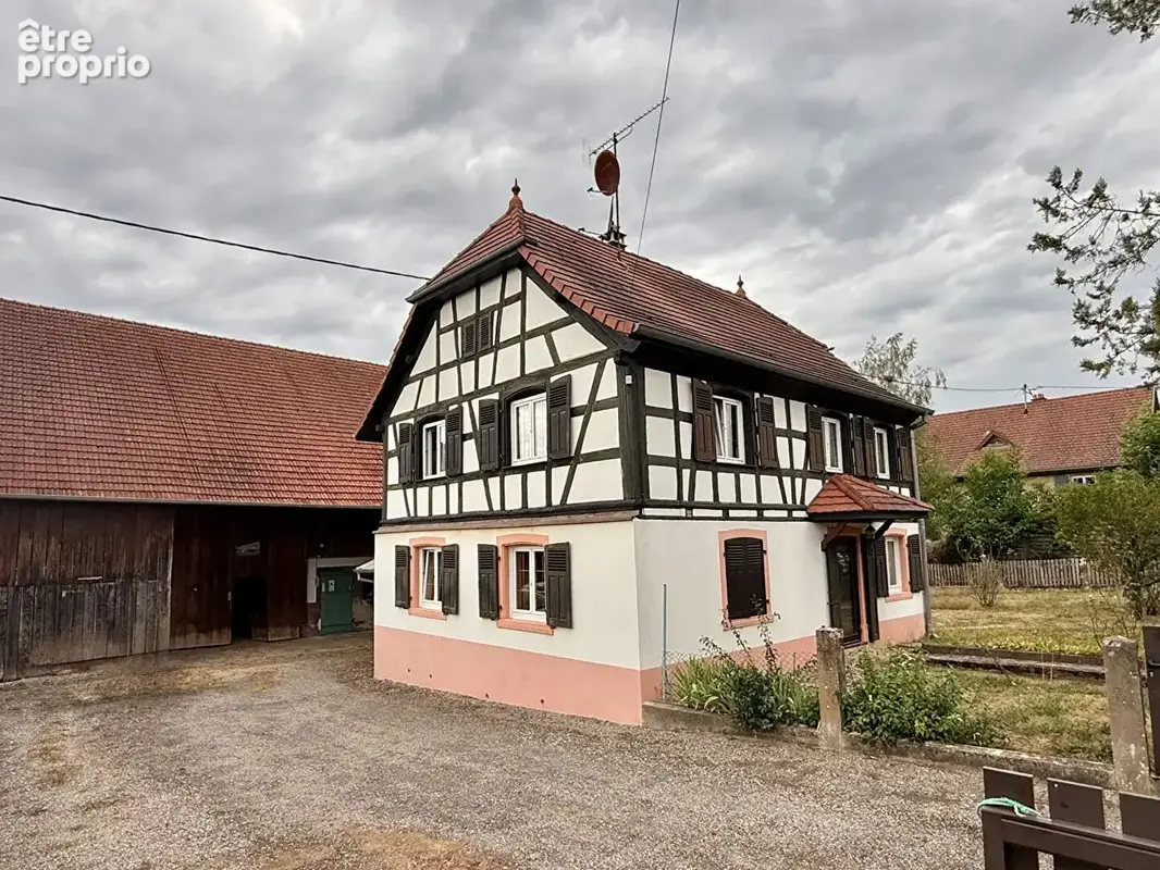 Jolie maison - secteur calme - gros potentiel - photo 3