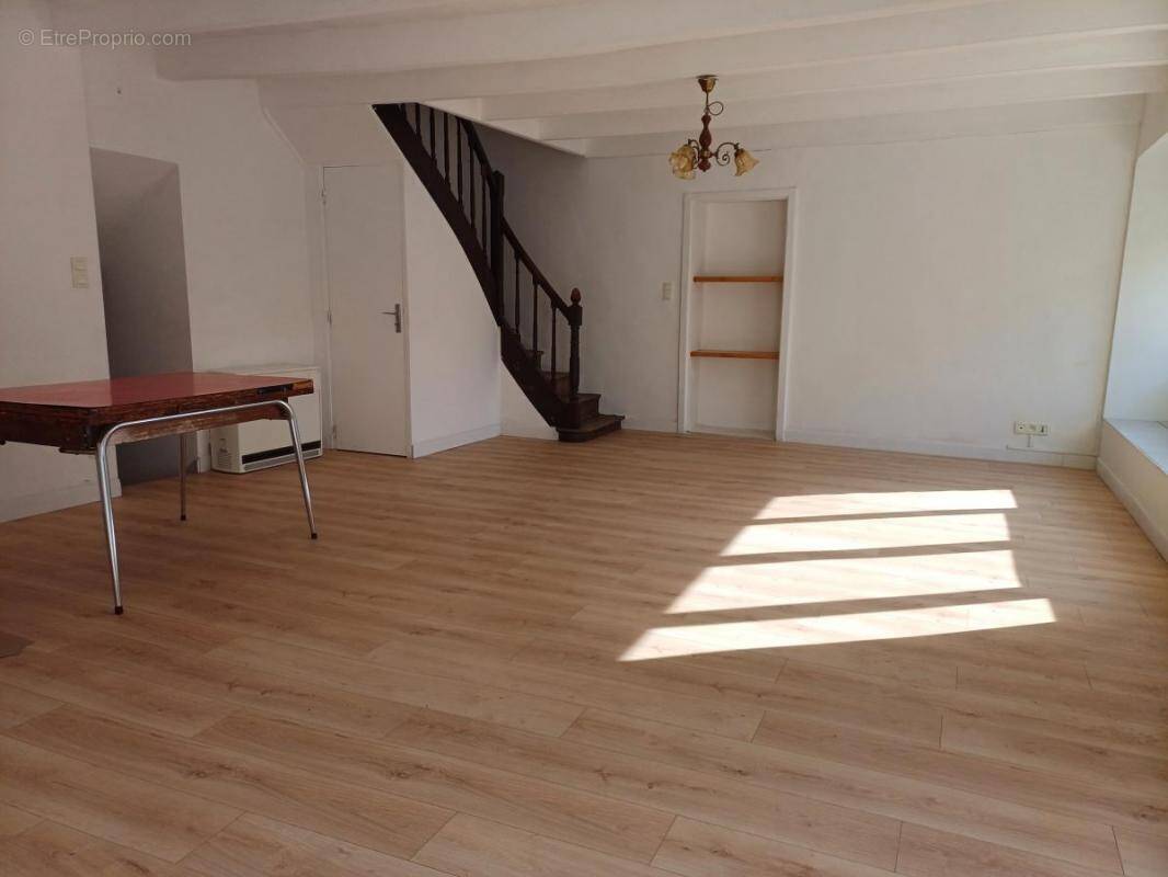 Appartement à MESLAN