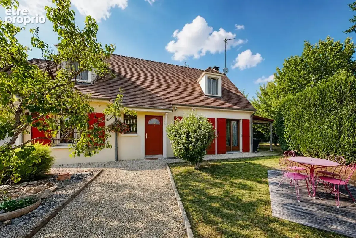 Maison à LA GENEVRAYE