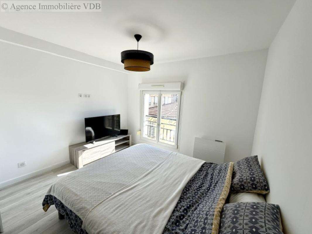 Appartement à LAY-SAINT-CHRISTOPHE