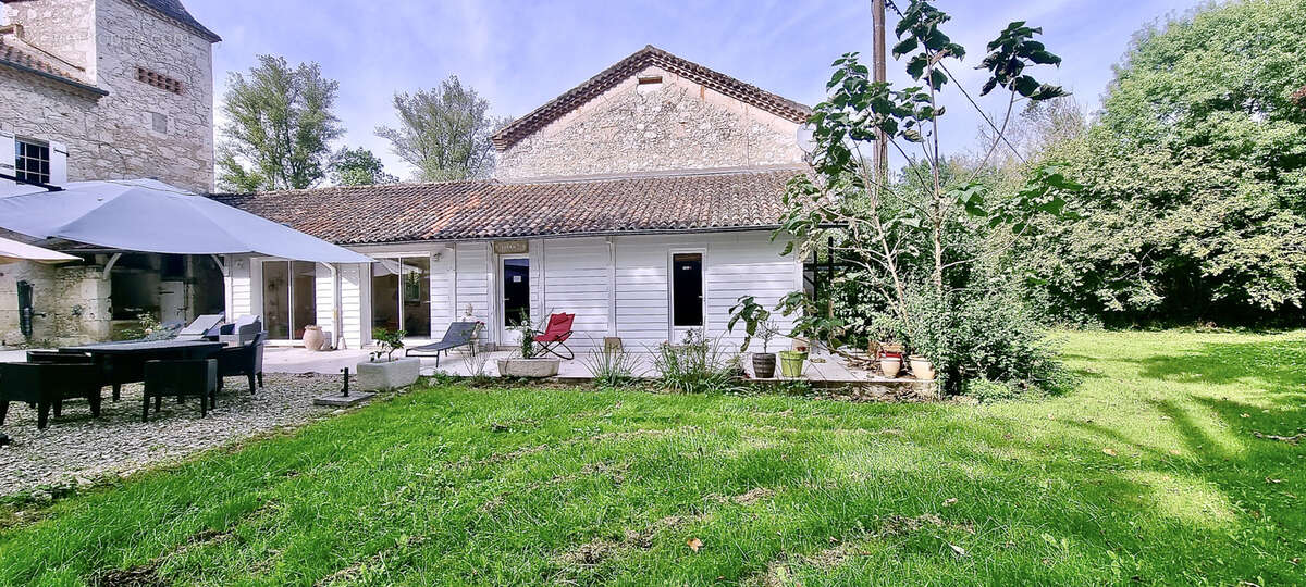 Maison à LAUZERTE