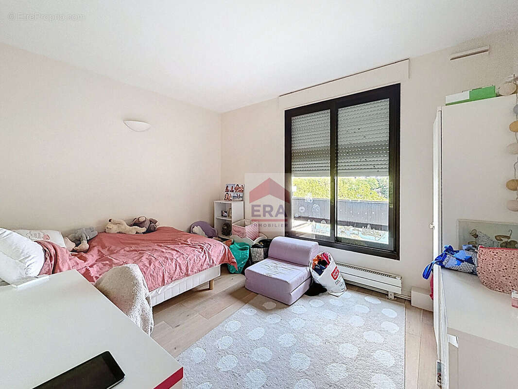 Appartement à SURESNES