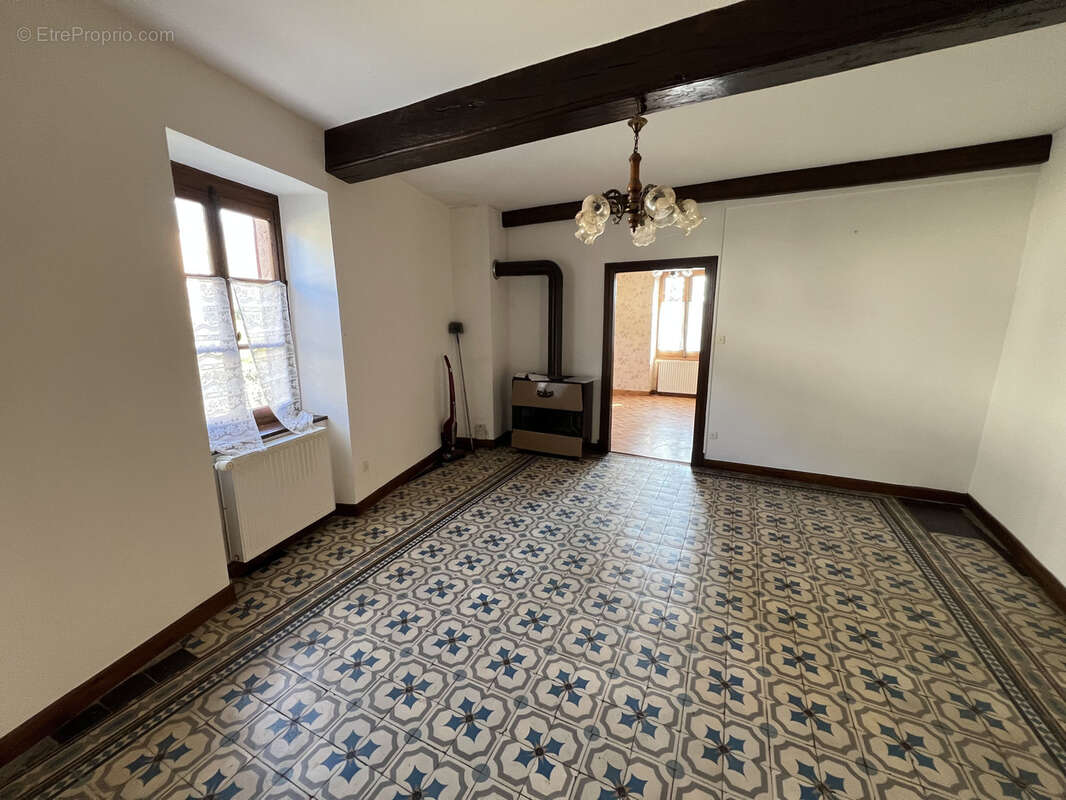 Maison à SAMPIGNY-LES-MARANGES
