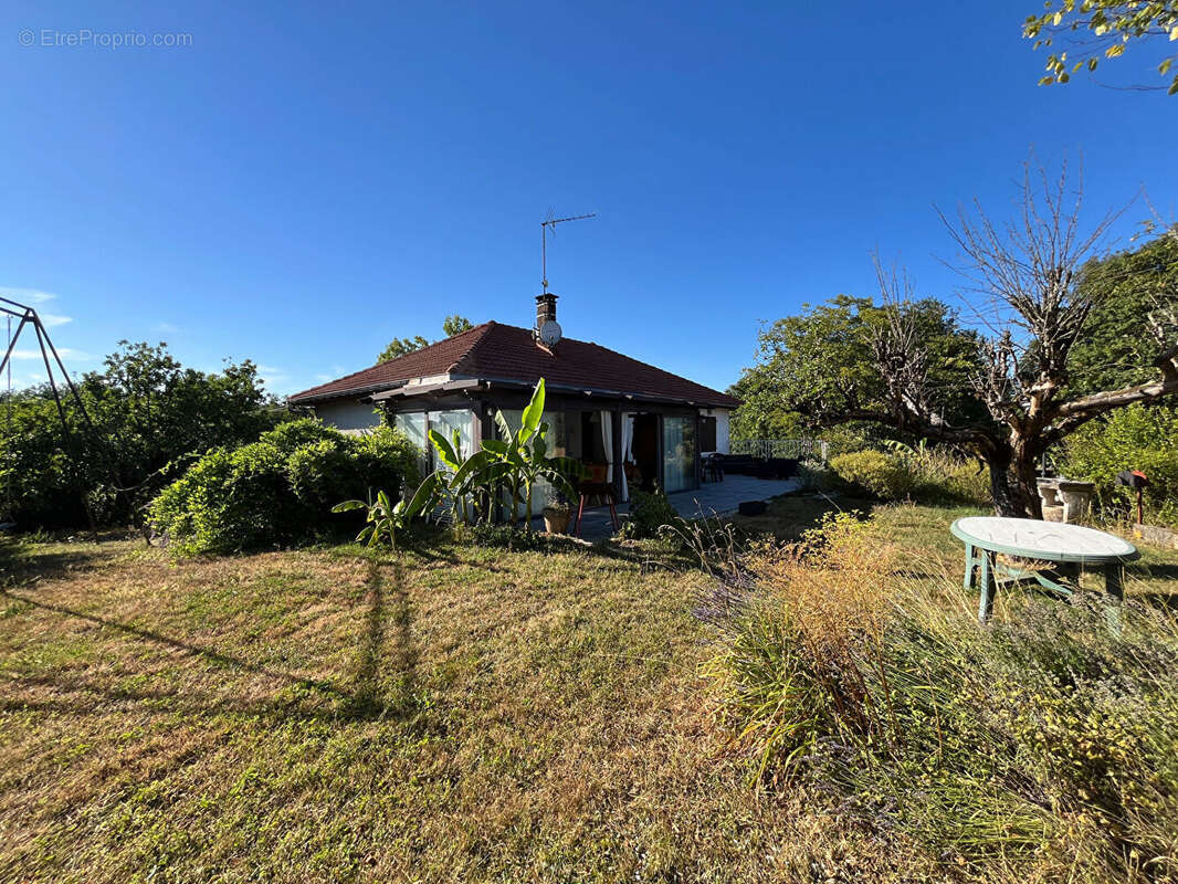 Jolie maison en impasse avec vue dégagée sur les champs ! - photo 2