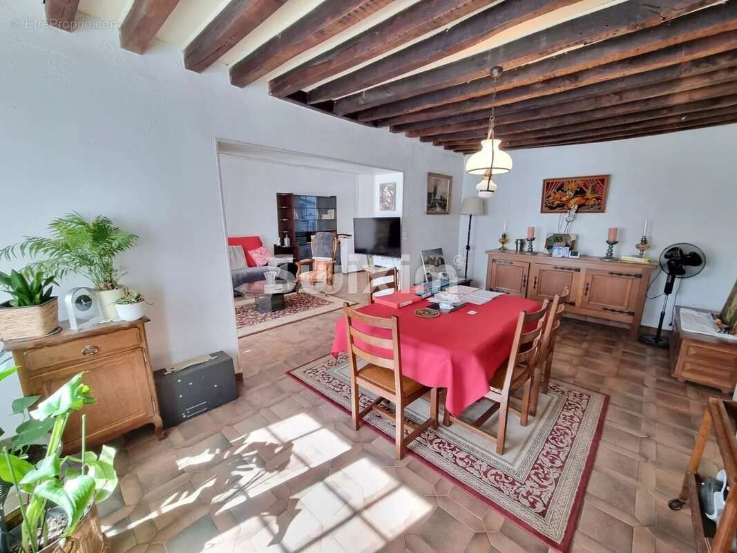 Appartement à ASNIERES-SOUS-BOIS