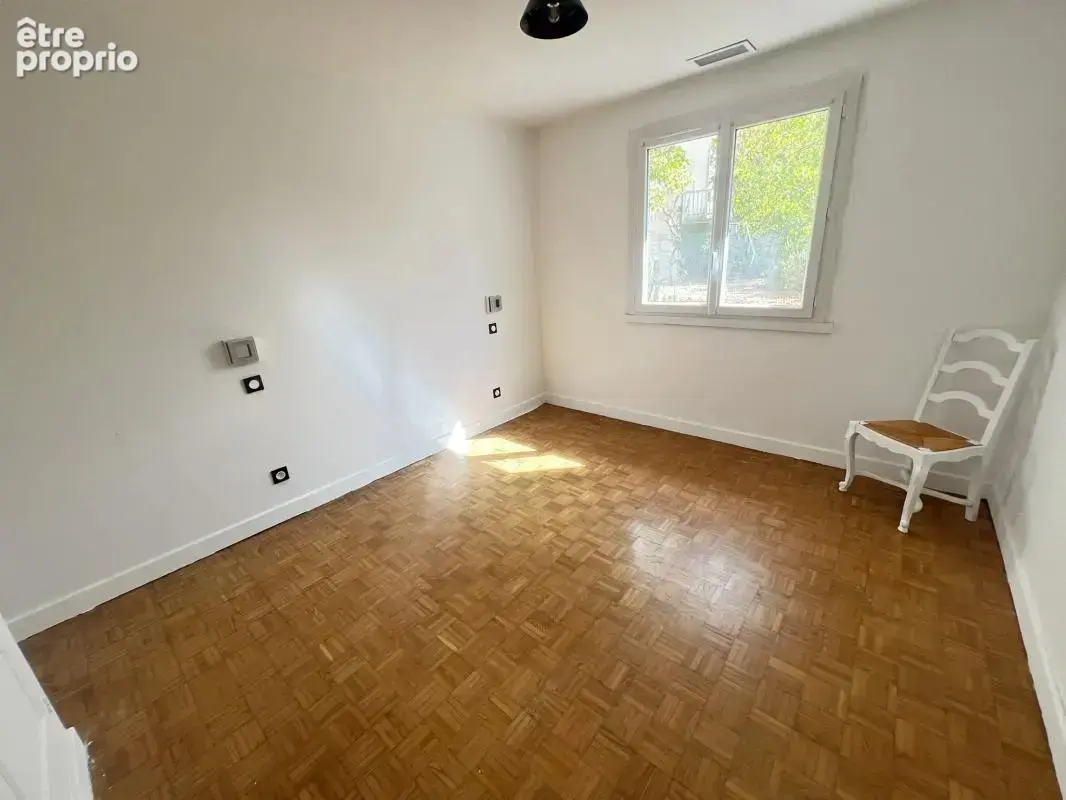 Maison de 110 m² en centre-ville de Gimont - photo 6