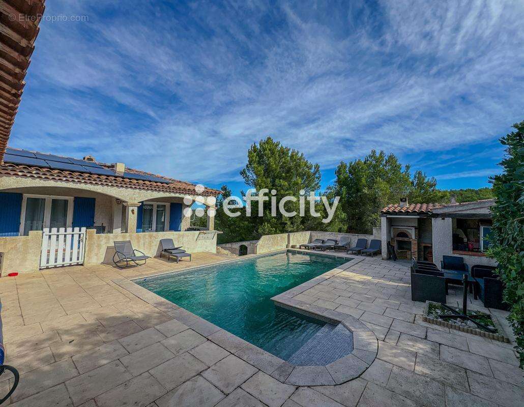 Maison à ENSUES-LA-REDONNE