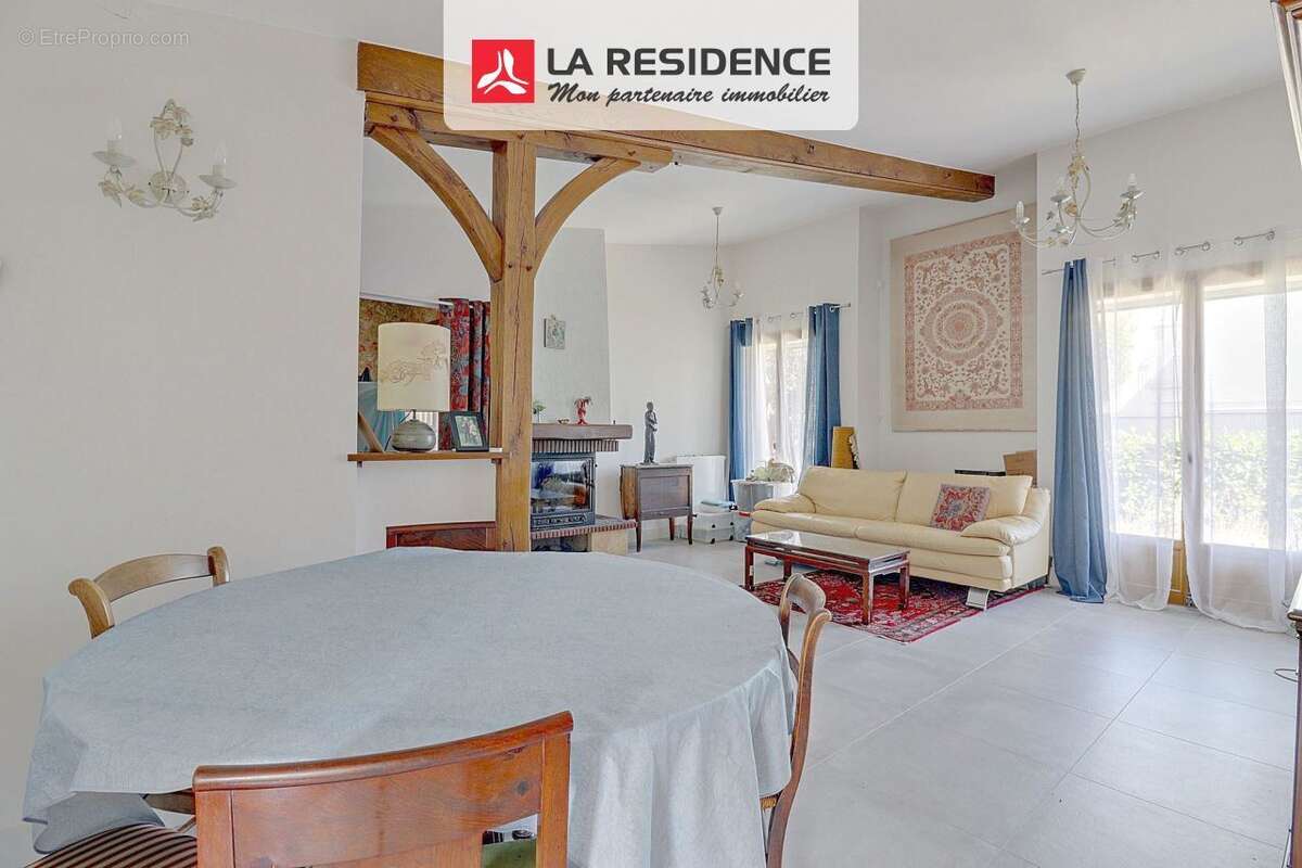 Maison à SAINT-GERVAIS-LA-FORET