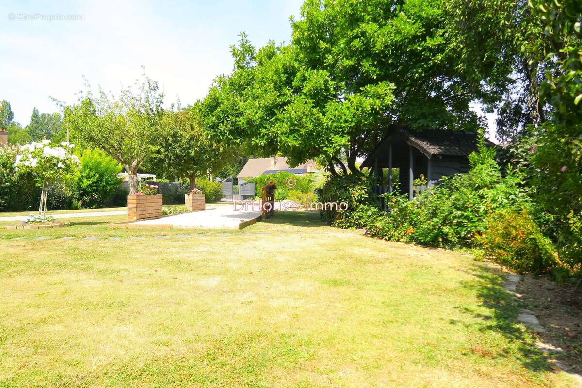 Maison 200 m² à Bailleul  - photo 6