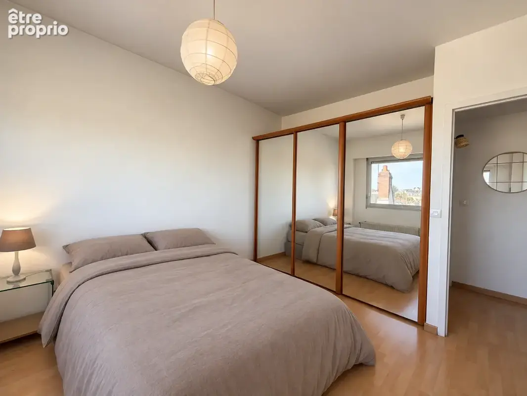 A vendre appartement 55m2 t2 orleans centre - photo 5