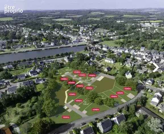 Terrain à bâtir de 598 m² à LE FAOU (29) - photo 1