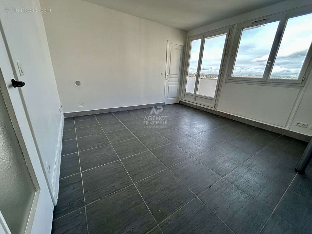 Appartement à POISSY