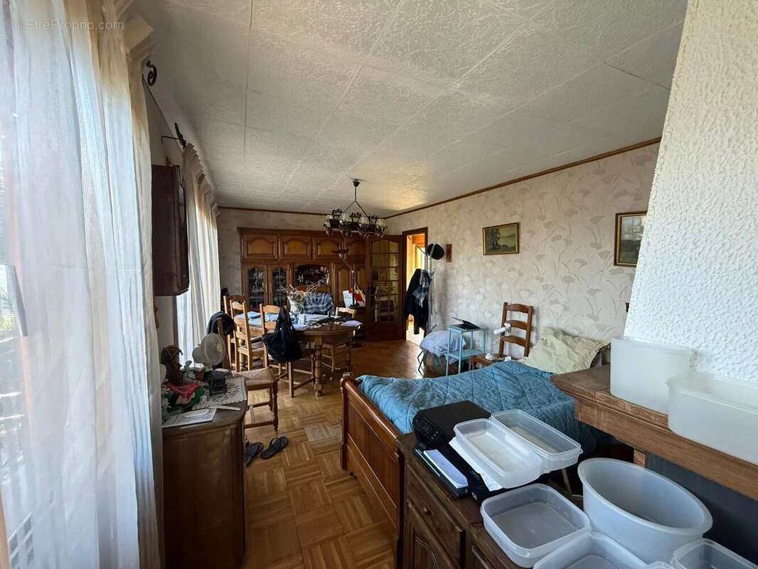 Maison à CHAZAY-D'AZERGUES