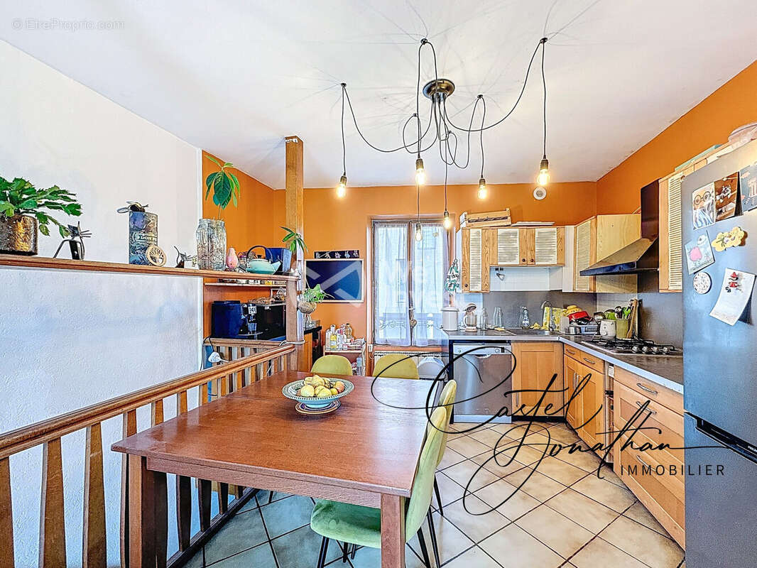 Maison à CHASSE-SUR-RHONE