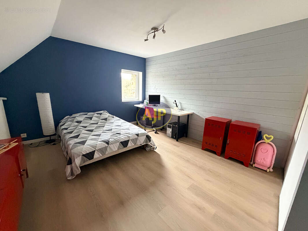 Maison à GRAND-FOUGERAY