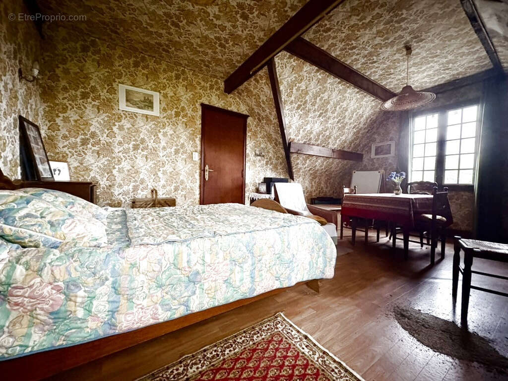 Maison à SAINT-SOLVE