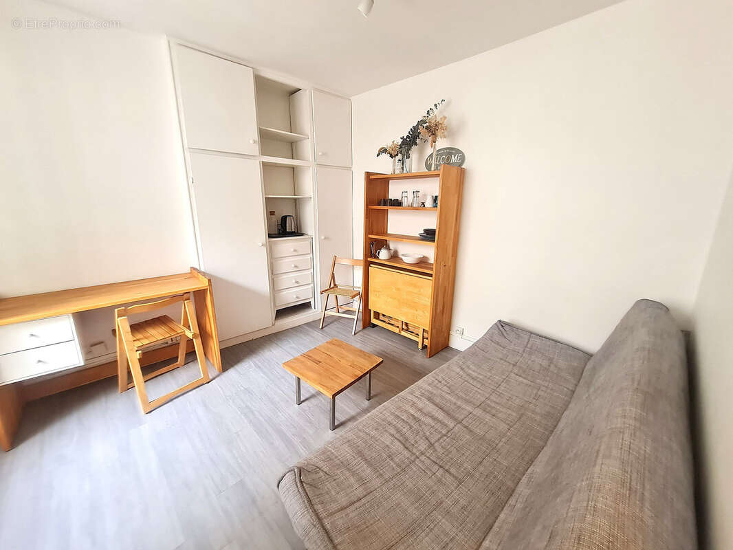 Appartement à PARIS-7E