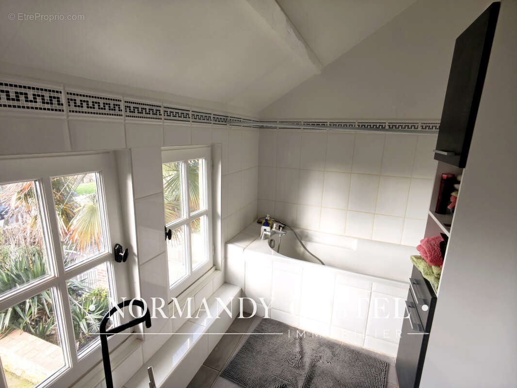 Maison à PUTOT-EN-AUGE