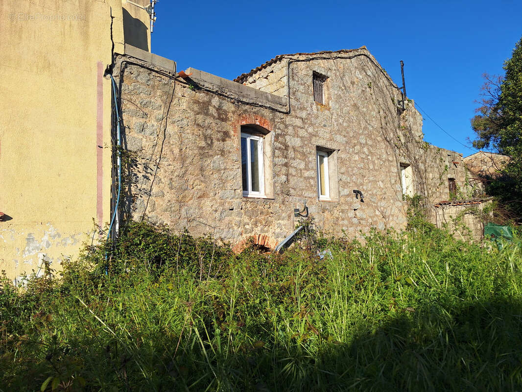 Maison à ECCICA-SUARELLA