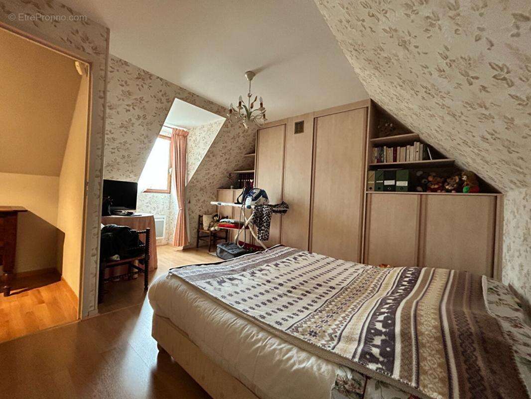 Maison à GRISY-LES-PLATRES