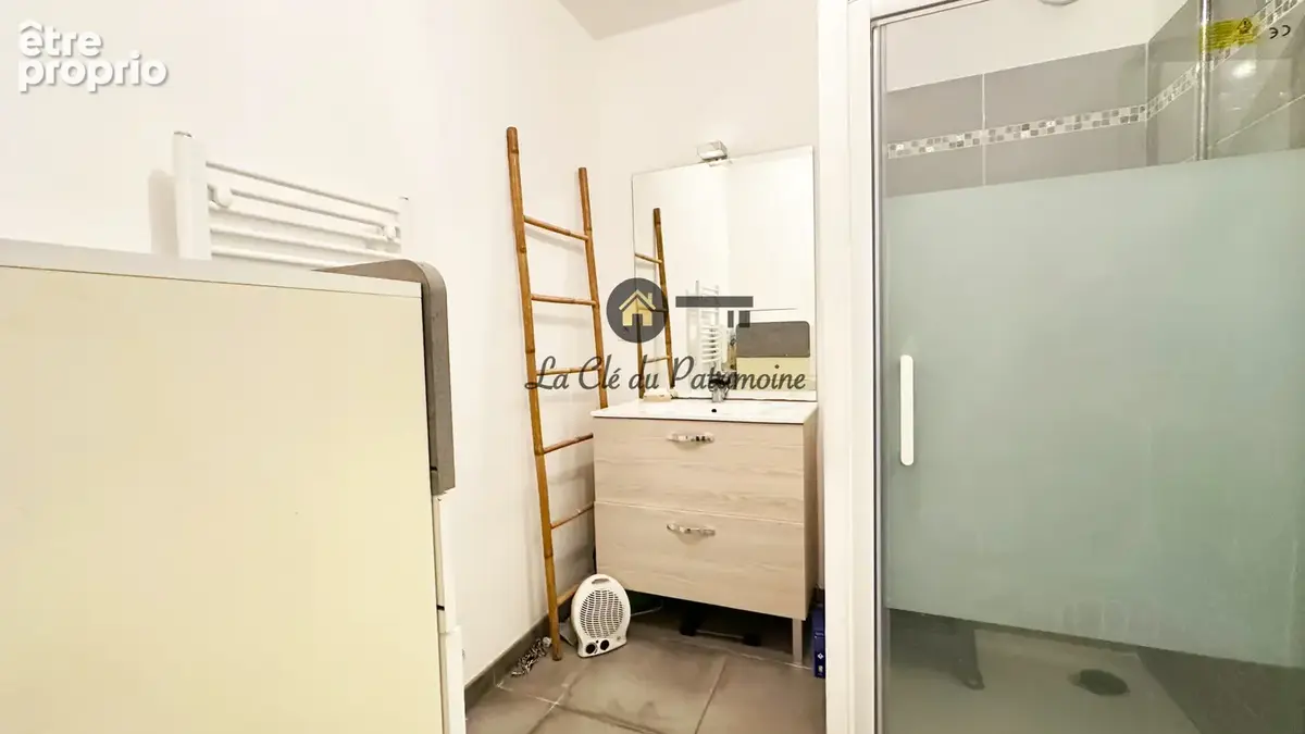 T2 rez de chaussee - jardin - parking - residence securisee - photo 12