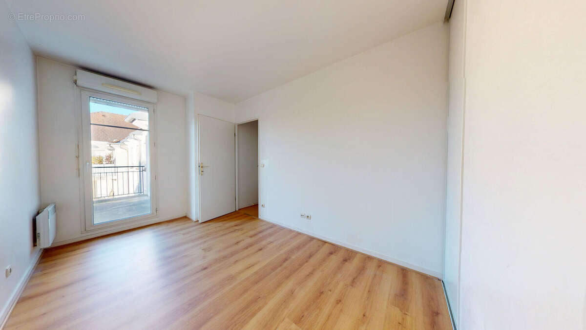 Appartement à BUSSY-SAINT-GEORGES