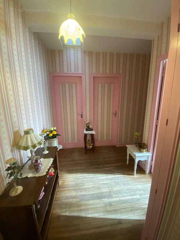 Maison à DUN-LE-PALESTEL