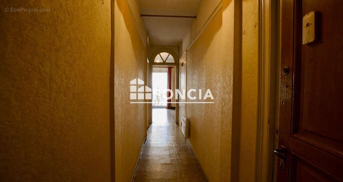Appartement à ARLES-SUR-TECH