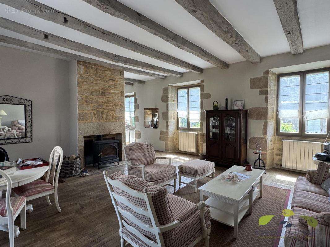 Maison à TREIGNAC