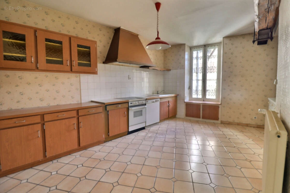 PARIS L'HOPITAL, ensemble immobilier avec deux maisons + dépendances - photo 5