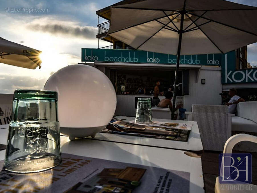 Commerce à POLIGNAC