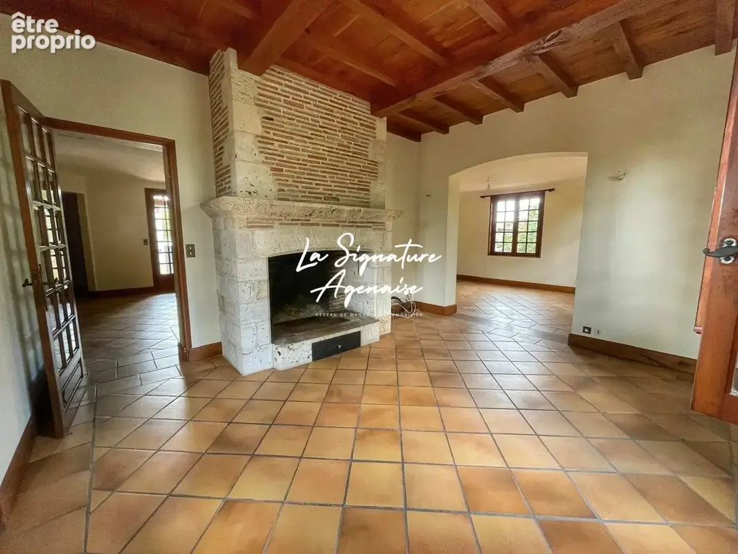Maison 135 m² à Valence  - photo 2