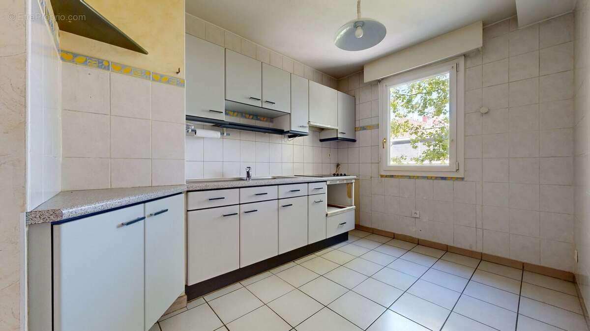 Appartement 70 m² à Villeurbanne  - photo 7