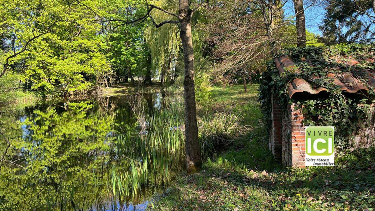Maison à LA CHAPELLE-BASSE-MER