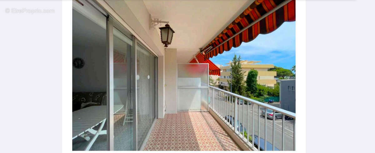 Appartement à SAINT-LAURENT-DU-VAR