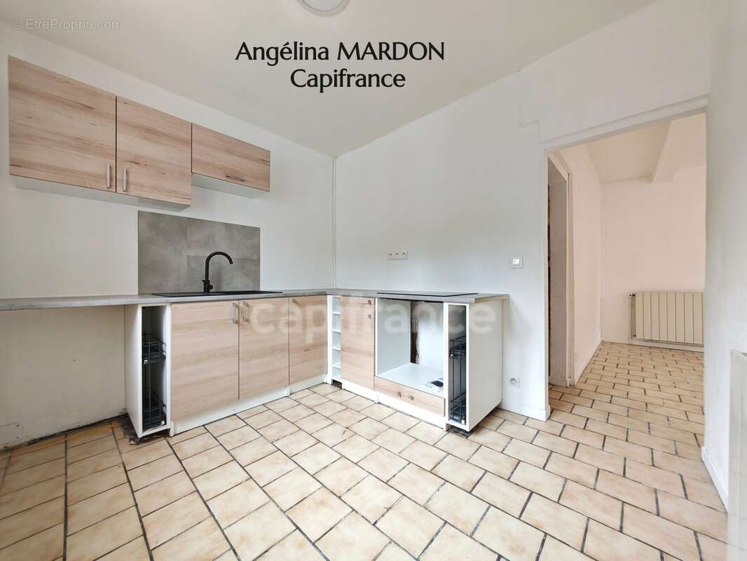 Maison de ville familiale T7 de 139 m² à Bolbec (5 à 6 chambres) avec cour et atelier - photo 4