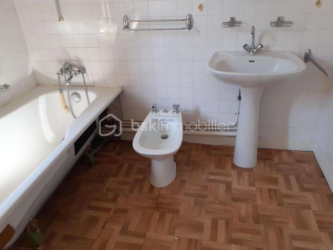 a 15 mn de Roanne maison de village - photo 7