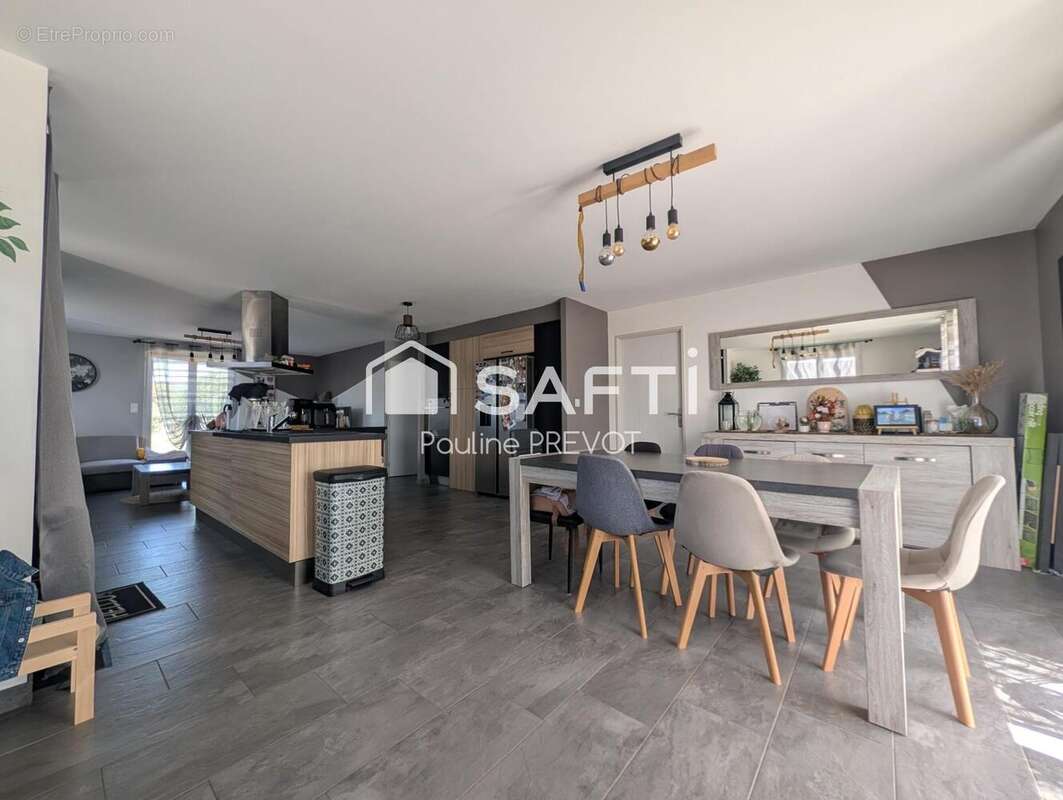 Maison 101 m² à Varenne-Saint-Germain  - photo 2