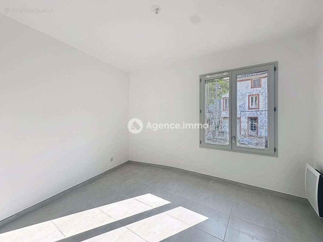 Appartement à FLASSANS-SUR-ISSOLE