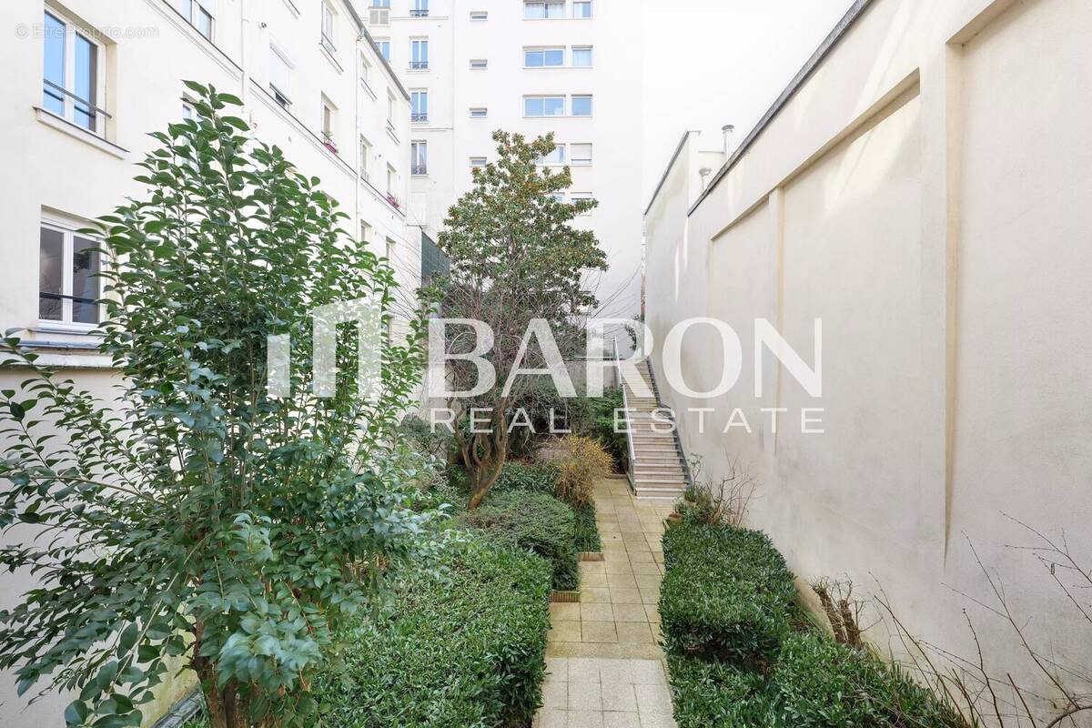 Appartement à PARIS-5E