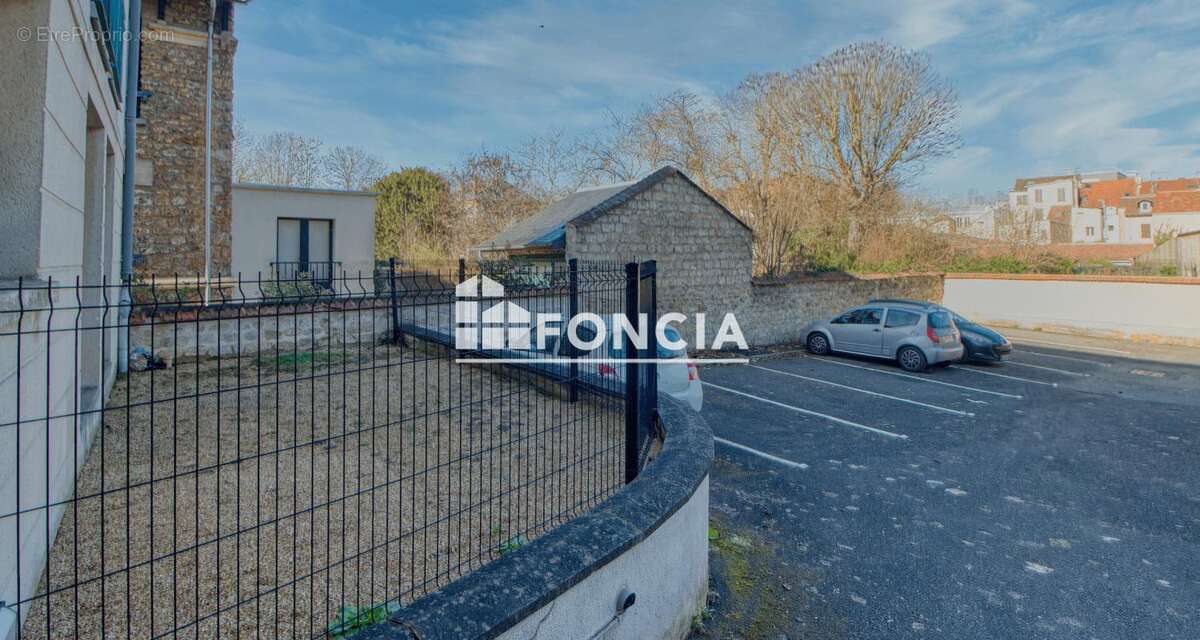 A ACHETER : un appartement T2 de 30 m2 avec son rez-de-jardin privatif de 24 m2 + place de parking à Meulan-en-yvelines (78250). - photo 3