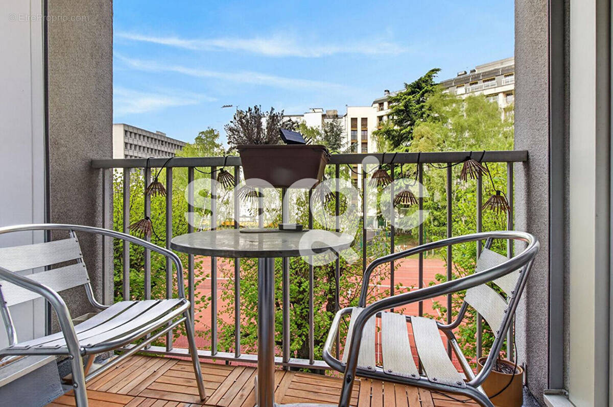 Appartement à PARIS-10E