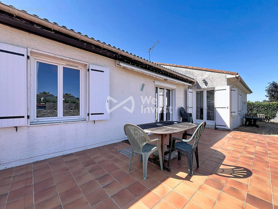 Maison 149 m² à Celles-Sur-Belle  - photo 1