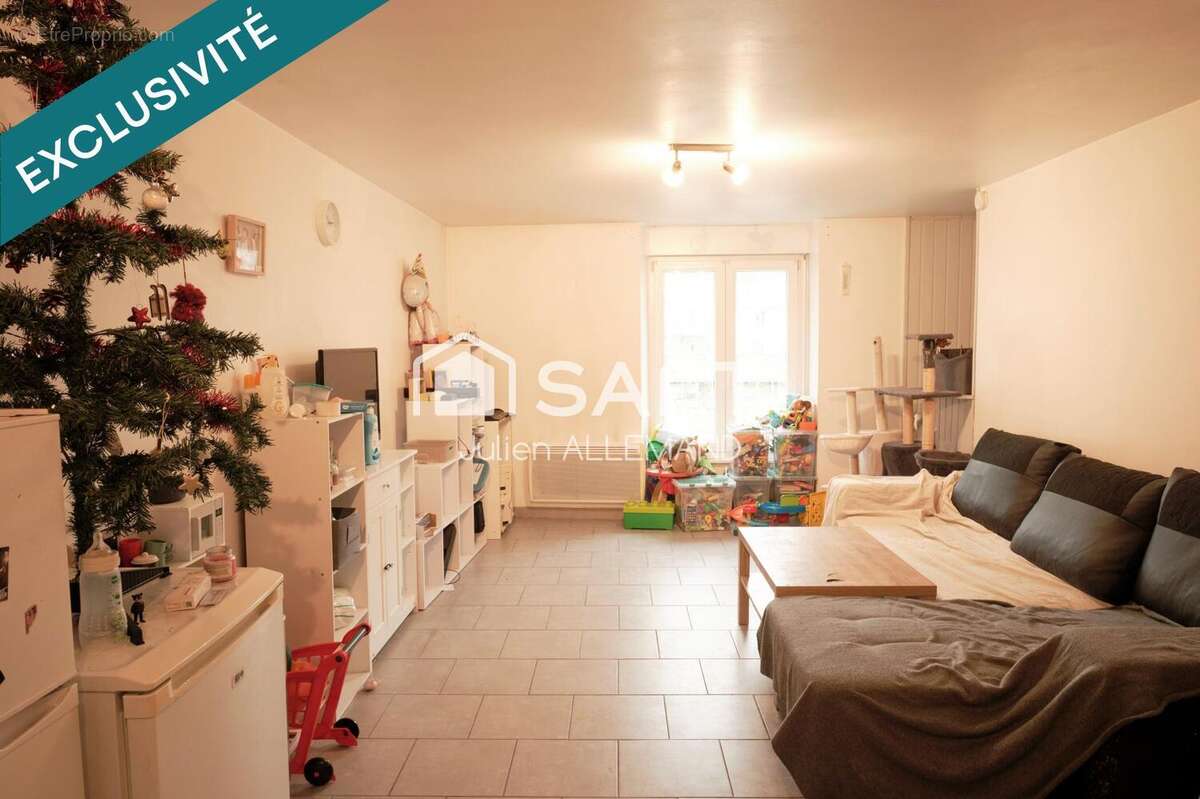 Photo 2 - Appartement à LONS-LE-SAUNIER